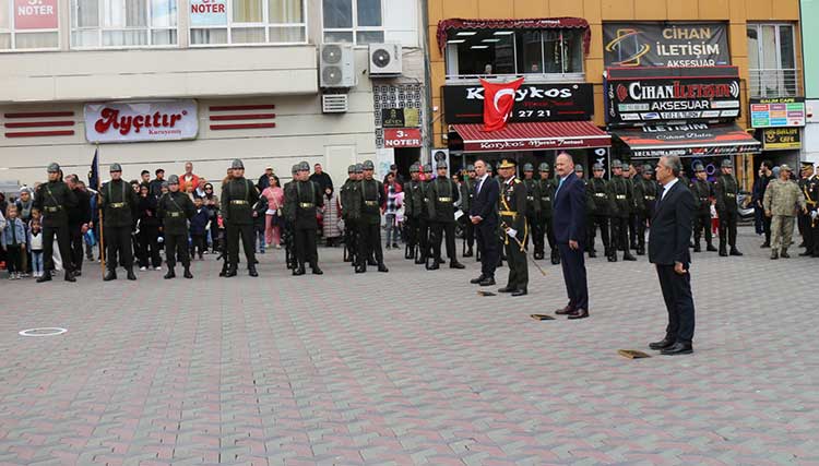 Cumhuriyet Meydanı’nda duygusal anlar yaşandı