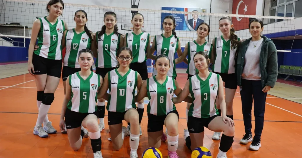 Artvinspor, voleybolda altyapıya odaklandı